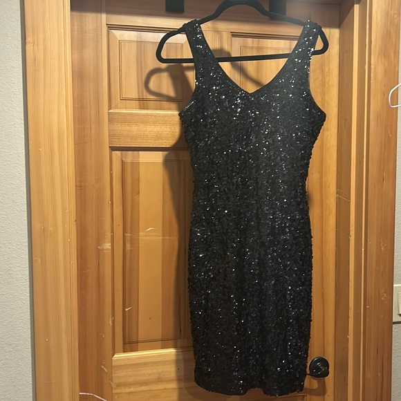 Dresses & Skirts - Black Sequin dress with some stretch
